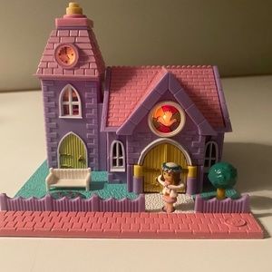 Vintage 1993 Bluebird Polly Pocket Light up Wedding Chapel